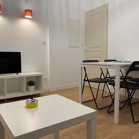 A 2 Pas Du Vieux Port Charmant T2 Apartment Marseille Luaran gambar