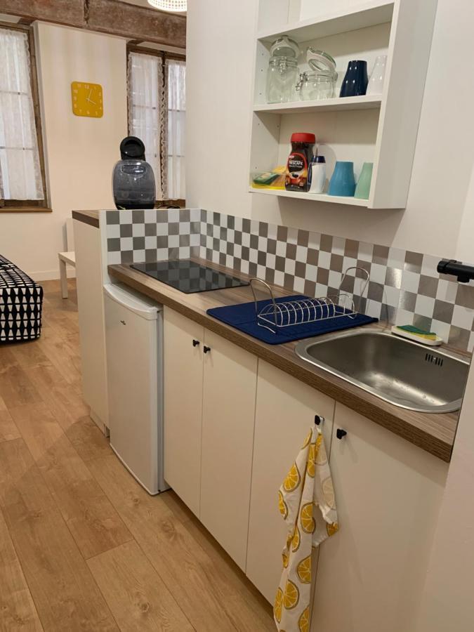 A 2 Pas Du Vieux Port Charmant T2 Apartment Marseille Luaran gambar